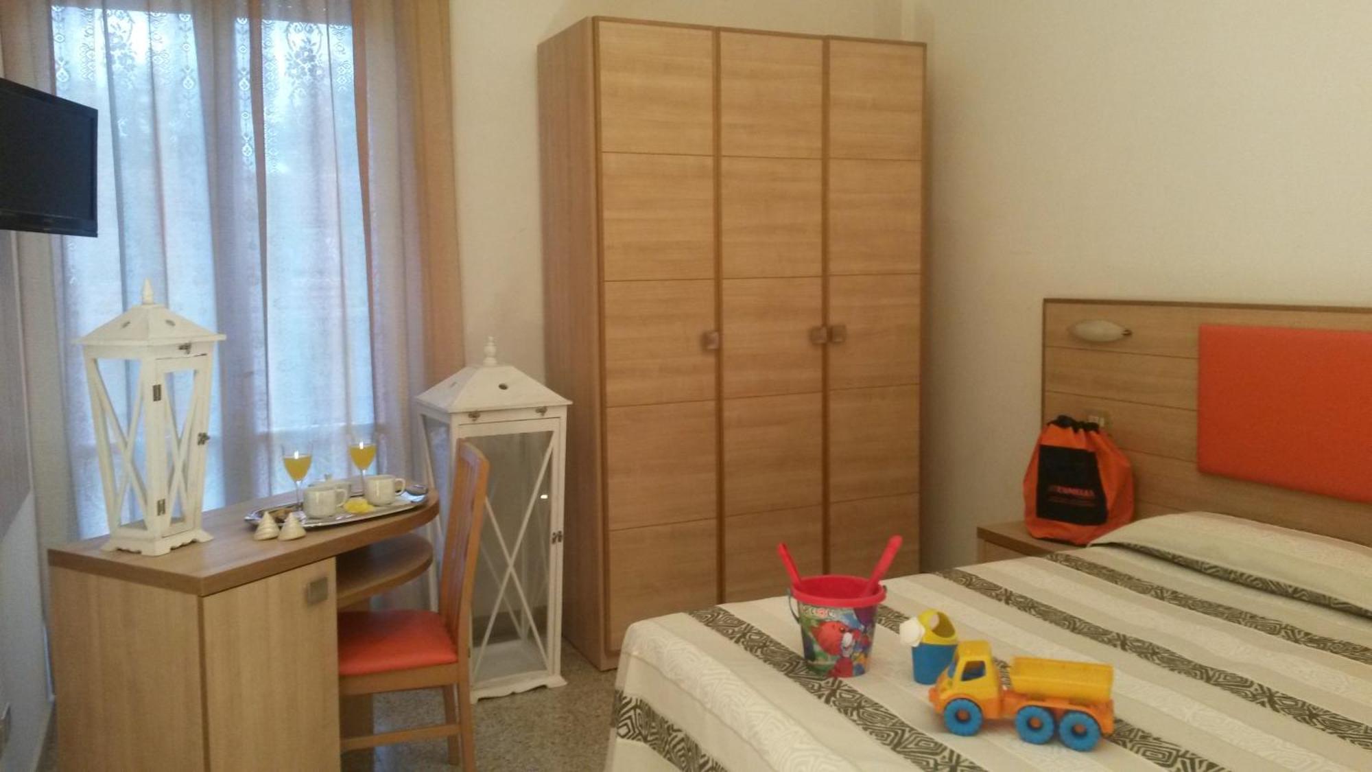 Hotel Camelia Rimini Phòng bức ảnh